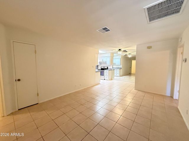 93 N Cooper Road 19, Chandler, AZ 85225