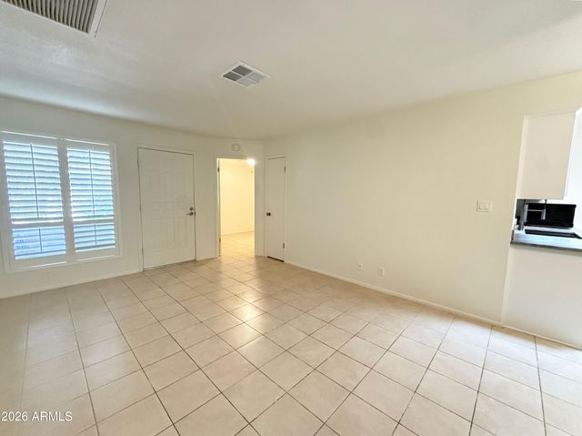 93 N Cooper Road 19, Chandler, AZ 85225
