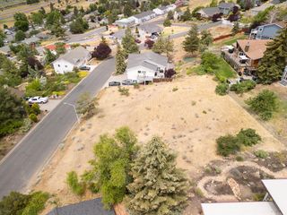 1621 Ridgecrest Drive, Klamath Falls, OR 97601