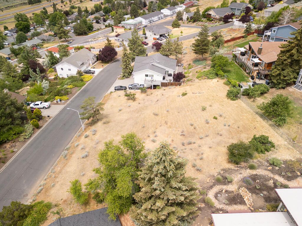 1621 Ridgecrest Drive, Klamath Falls, OR 97601