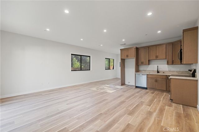 4210 New York Ave, La Crescenta, CA 91214
