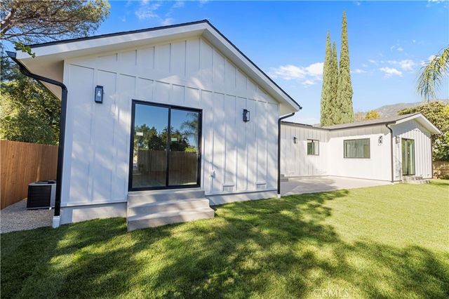 4210 New York Ave, La Crescenta, CA 91214