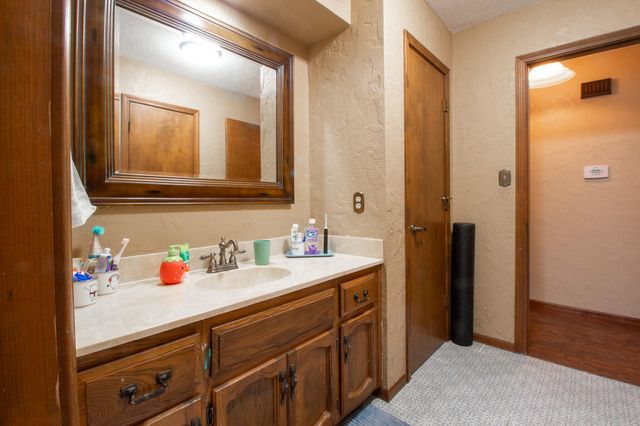 8420 Interlochen Drive, Nixa, MO 65714