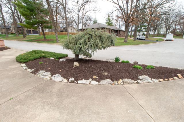 8420 Interlochen Drive, Nixa, MO 65714