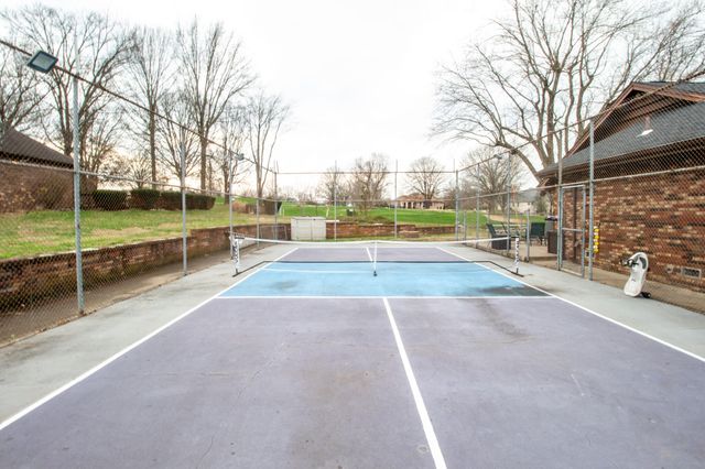 8420 Interlochen Drive, Nixa, MO 65714