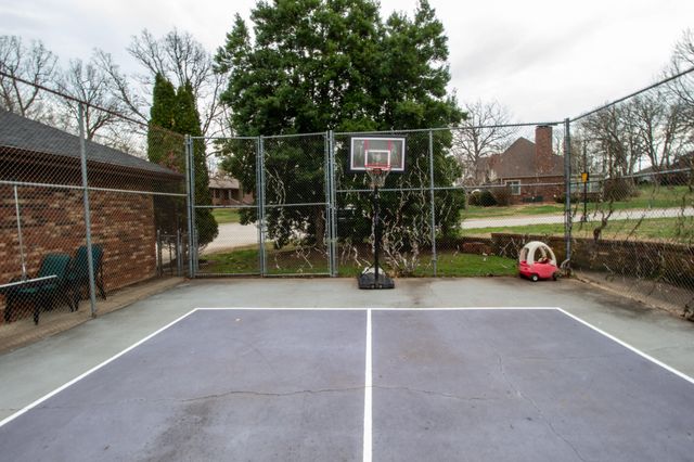 8420 Interlochen Drive, Nixa, MO 65714