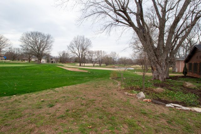 8420 Interlochen Drive, Nixa, MO 65714