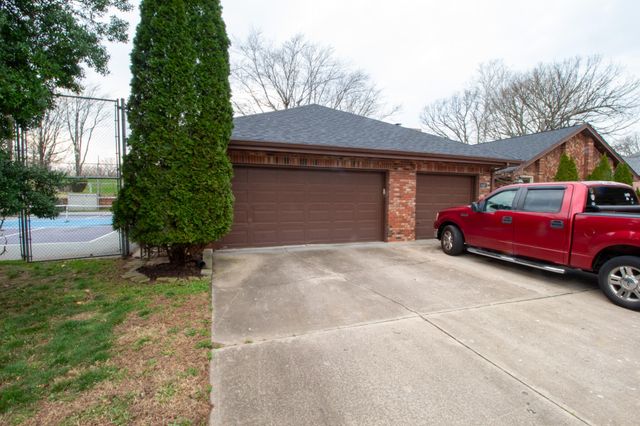 8420 Interlochen Drive, Nixa, MO 65714