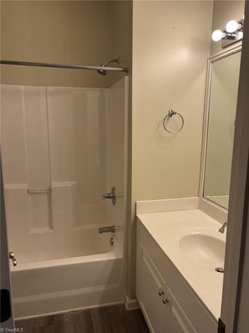 100 Riverwalk Lane, Jamestown, NC 27282