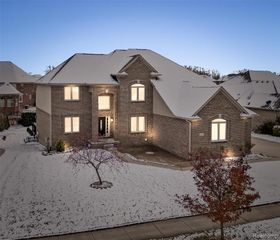 16348 Via Montella, Macomb, MI 48042