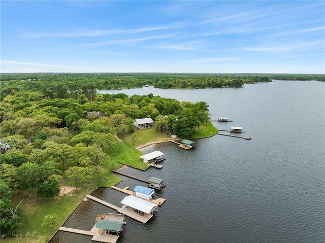 10959 Clyde Acord Road, Franklin, TX 77856