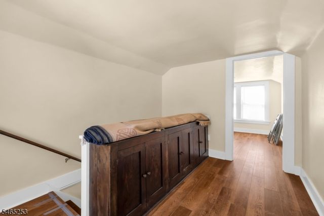 62 Riggs Pl, South Orange Village Twp., NJ 07079