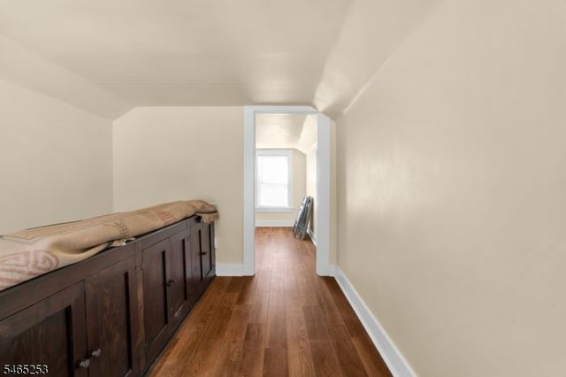 62 Riggs Pl, South Orange Village Twp., NJ 07079