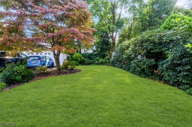 62 Riggs Pl, South Orange Village Twp., NJ 07079