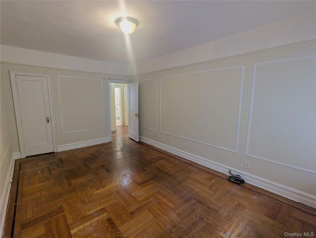 8344 Lefferts Boulevard 1F, Kew Gardens, NY 11415