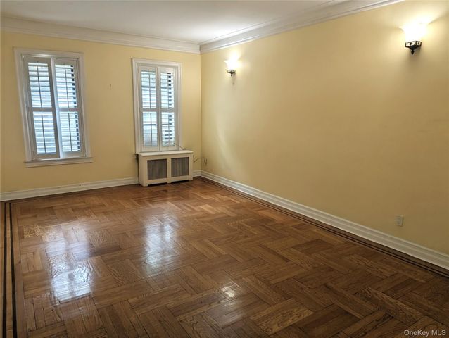 8344 Lefferts Boulevard 1F, Kew Gardens, NY 11415