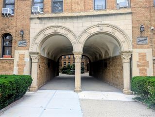 8344 Lefferts Boulevard 1F, Kew Gardens, NY 11415