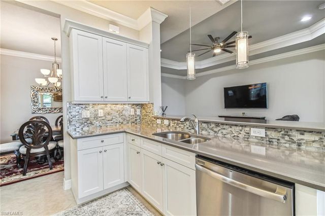 11541 Stonecreek CIR W, Fort Myers, FL 33913