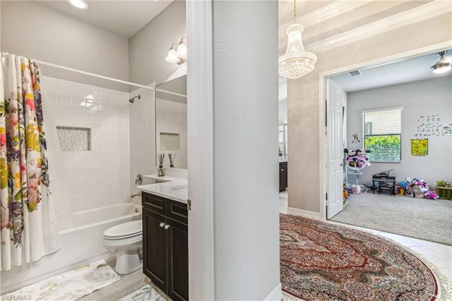 11541 Stonecreek CIR W, Fort Myers, FL 33913