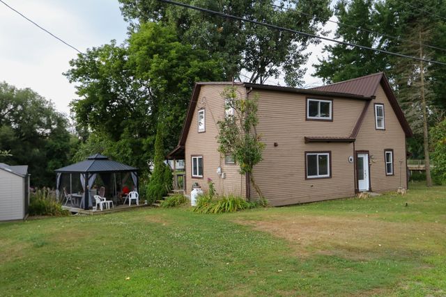 493 Perry Mills Road, Champlain, NY 12919