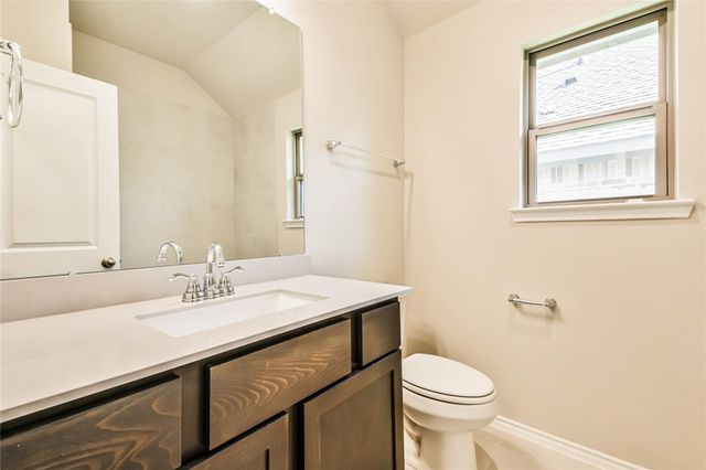 558 Sand Branch, Conroe, TX 77304