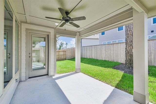 558 Sand Branch, Conroe, TX 77304