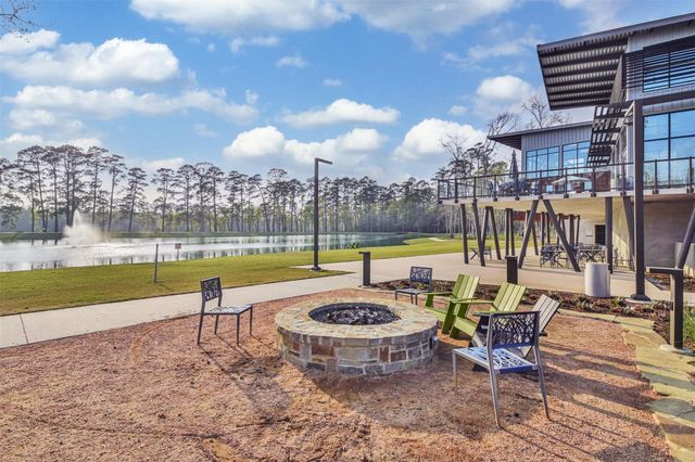 558 Sand Branch, Conroe, TX 77304