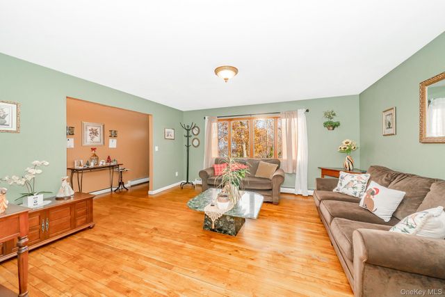 1175 Little East Neck Road, West Babylon, NY 11704