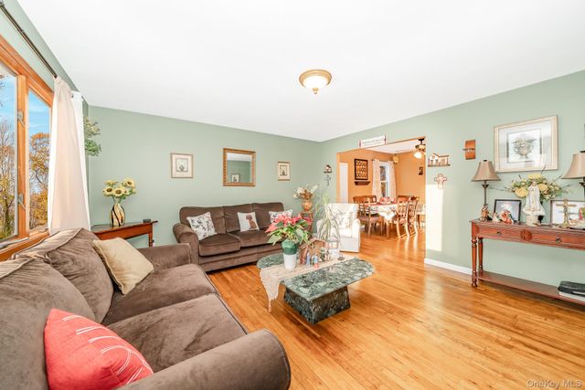 1175 Little East Neck Road, West Babylon, NY 11704