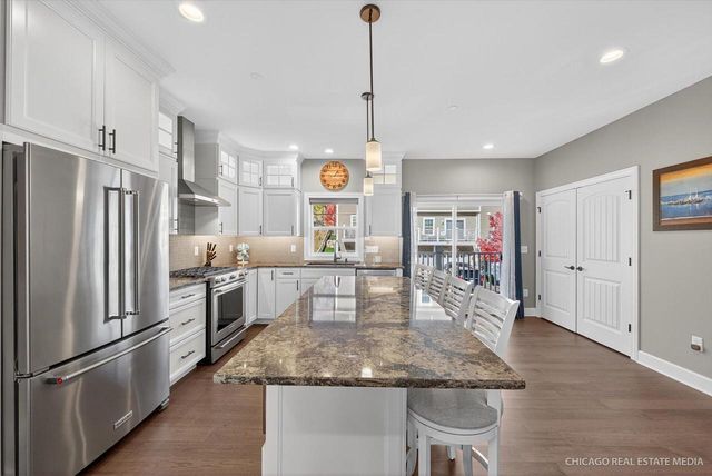 166 Third AVENUE, Fontana, WI 53125