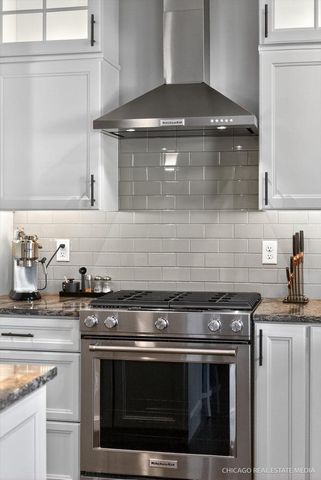 166 Third AVENUE, Fontana, WI 53125