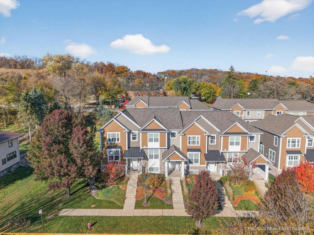 166 Third AVENUE, Fontana, WI 53125