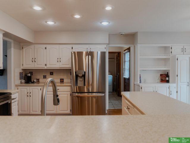 823 N 149 Street, Omaha, NE 68154