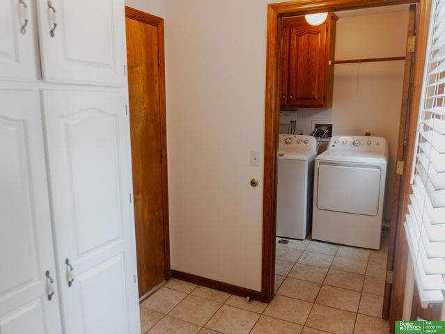 823 N 149 Street, Omaha, NE 68154