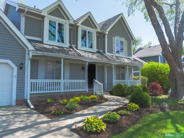 823 N 149 Street, Omaha, NE 68154