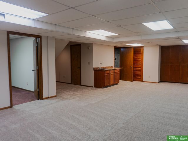 823 N 149 Street, Omaha, NE 68154