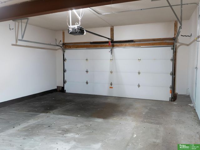 823 N 149 Street, Omaha, NE 68154