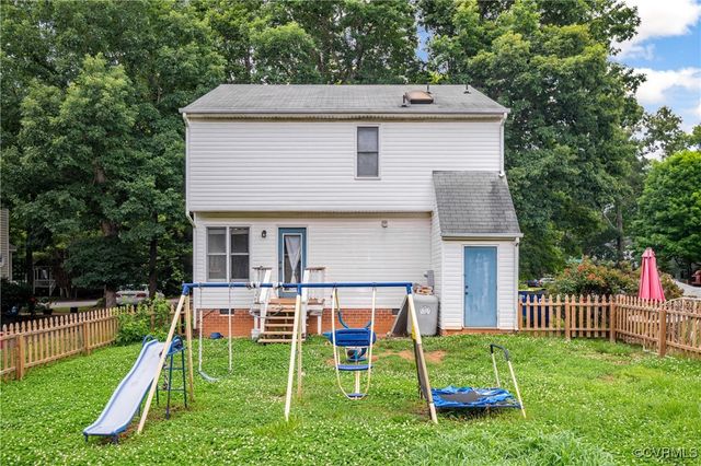 9220 Brocket Dr, Midlothian, VA 23112