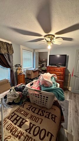 13 Collins St, Salisbury, MA 01952
