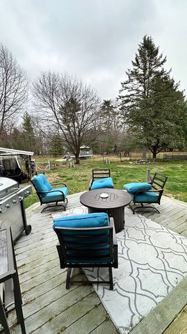 13 Collins St, Salisbury, MA 01952