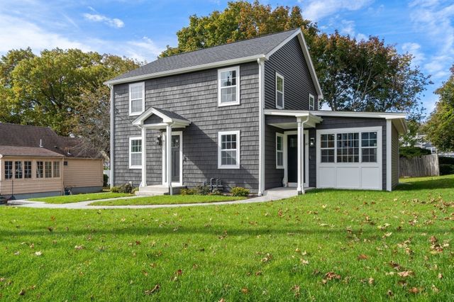 8 Strafford Rd 8, Westwood, MA 02090