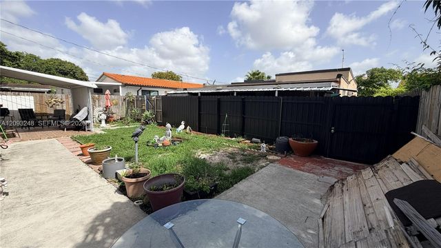 236 E 14th Street, Hialeah, FL 33010