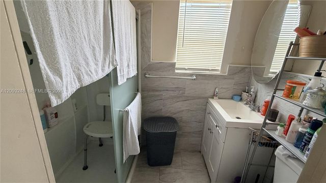 236 E 14th Street, Hialeah, FL 33010