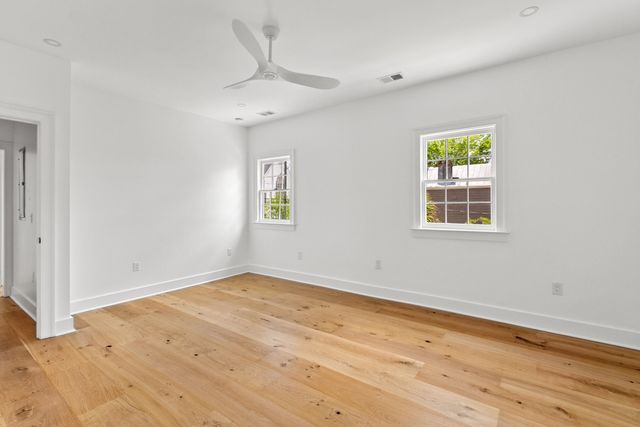 2 Henrietta Street, Charleston, SC 29403
