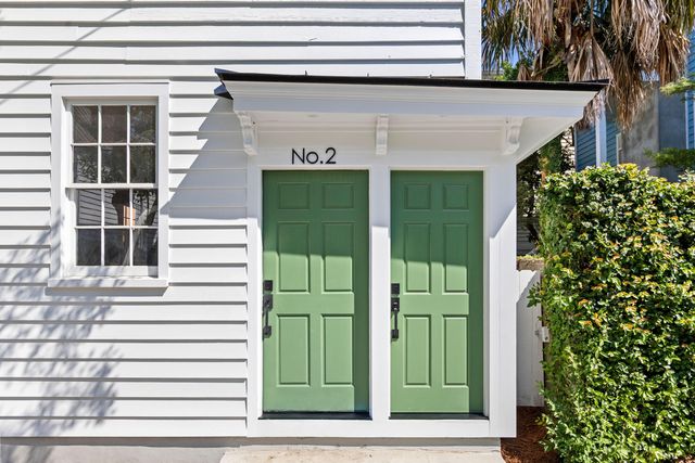2 Henrietta Street, Charleston, SC 29403