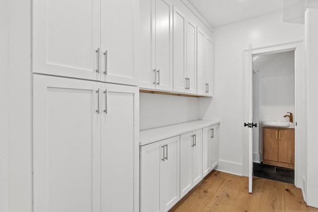 2 Henrietta Street, Charleston, SC 29403