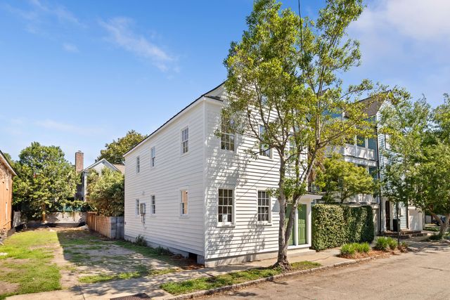 2 Henrietta Street, Charleston, SC 29403