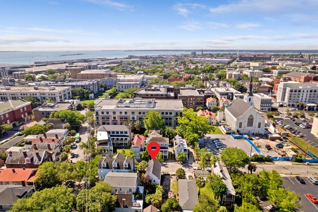 2 Henrietta Street, Charleston, SC 29403