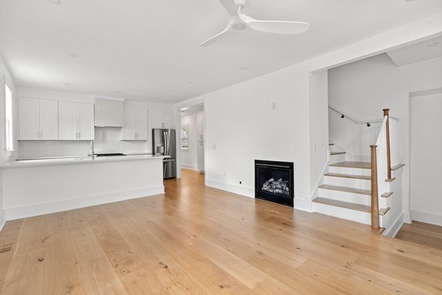 2 Henrietta Street, Charleston, SC 29403