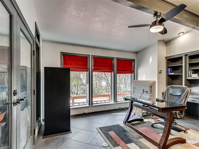 1909 N Mistletoe Lane, Edmond, OK 73034